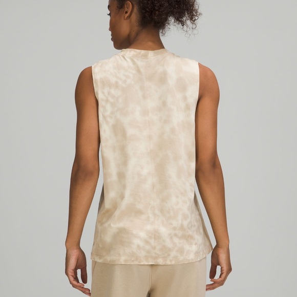 lululemon All Yours Tank *Tie Dye Size 8 - Picture 3 of 10